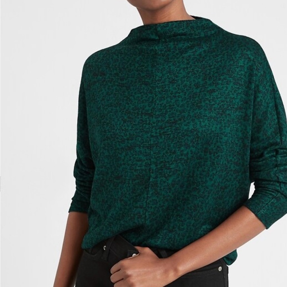 Banana Republic Teal Green Printed Cowl-Neck Sweater used good condition